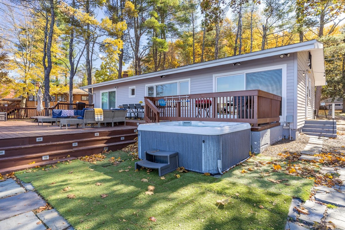 Private hot tub beside the lakehouse deck